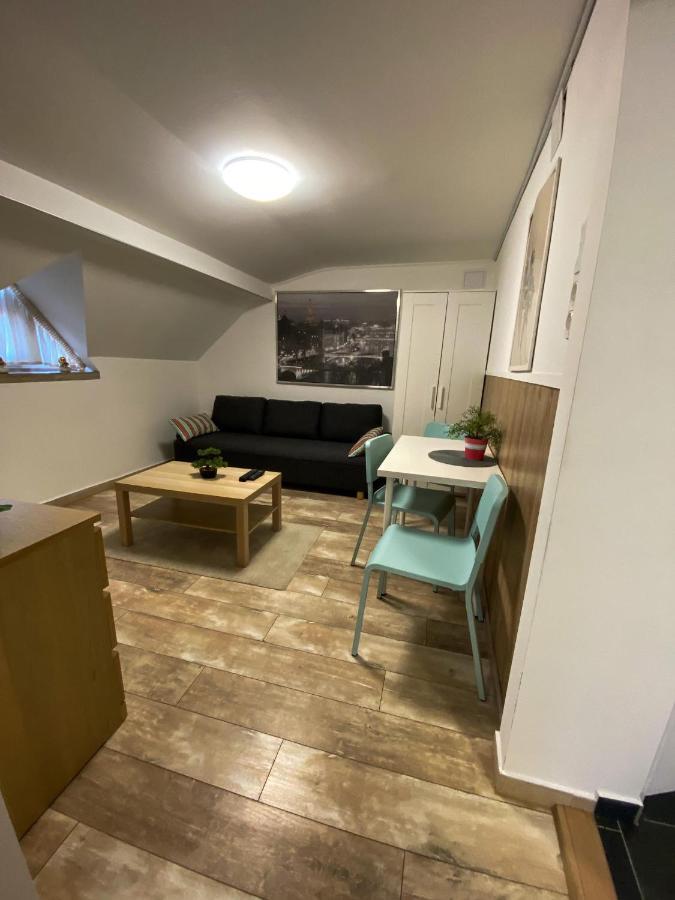 Fuered Apartmanhaz Balatonfured Exterior photo
