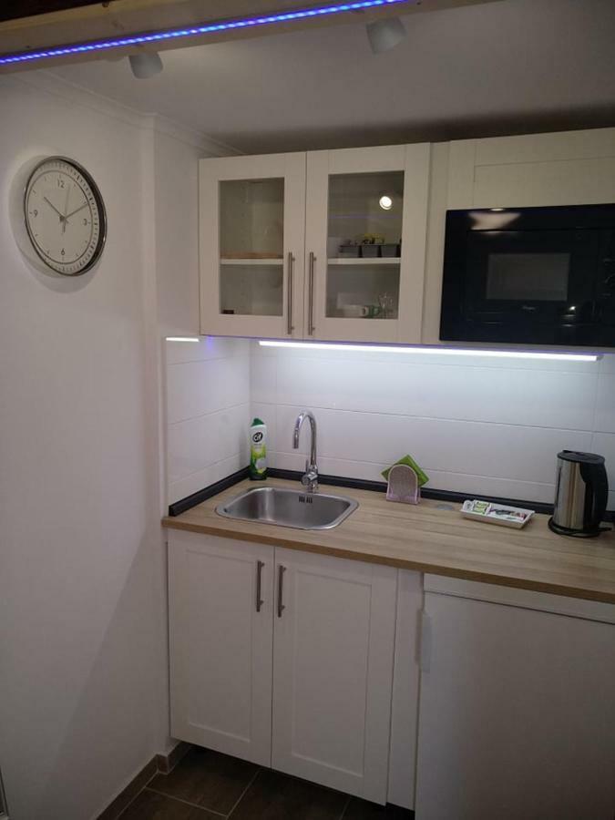 Fuered Apartmanhaz Balatonfured Exterior photo